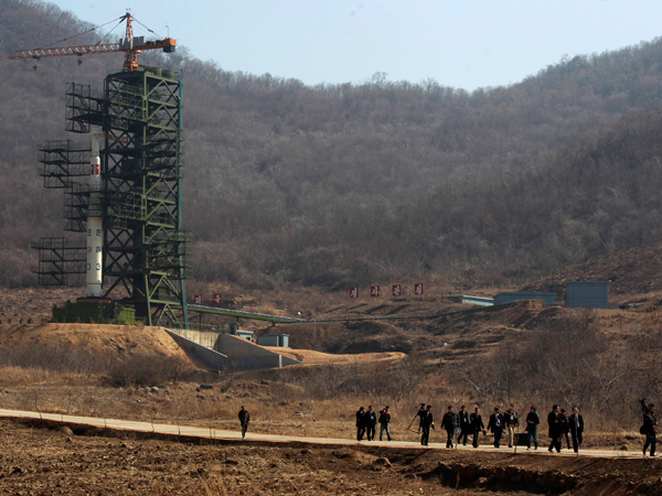 Cohete Norcorea Abr2012